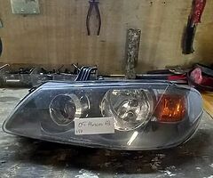 Nissan  Almera 2005 Pass/side headlight