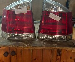 Opel Vectra 2006  Driver/side and pass/side  rear lights