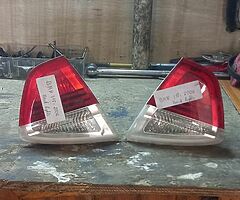 BMW 318i  2006 Pass/side and driver/side rear lights