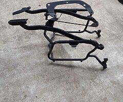 2010-2014 650 Versys Givi pannier and topbox rails