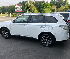 2015 Mitsubishi Outlander 2.2 DID 4WD 7 Seater - Image 5/10