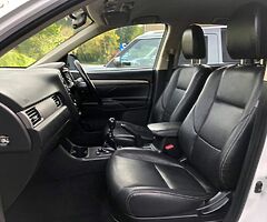 2015 Mitsubishi Outlander 2.2 DID 4WD 7 Seater - Image 7/10