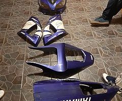 2002 R1 fairings . Full set