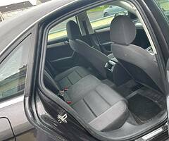 Audi a4 2.0 - Image 10/10
