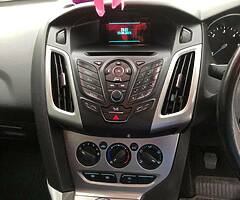 Ford Focus 1.6 - Image 7/7