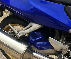 2002 Honda CBR - Image 4/10