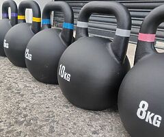 Cast Iron 8kg Kettlebells. UK, NI & ROI