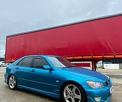 2000 Lexus IS 200 - Image 3/9