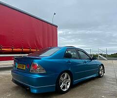 2000 Lexus IS 200 - Image 6/9