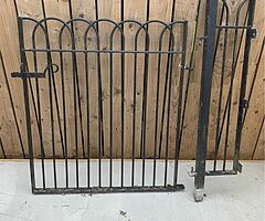 Heavy metal galvanised gate
