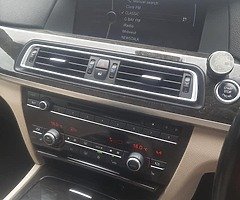 BMW 740d SHOWROOM Condition - Image 8/9