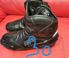 Motorcycle boots
