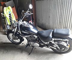Lovely 00 Reg Suzuki intruder 125 cc