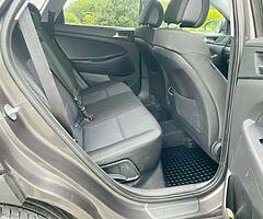 2016 HYUNDAI TUCSON 1.7 DIESEL, TOP SPEC - Image 9/10