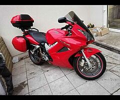 2005 Honda VFR - Image 3/9