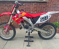 2002 Honda CR - Image 3/5