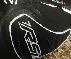 RST tractech evo 3 leathers...
Brand new.. - Image 4/9