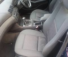 Freshest 04 BMW for repair or parts - Image 6/8