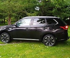 2016 MITSUBISHI OUTLANDER GX4 HYBRID - Image 7/10