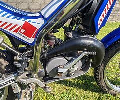 GASGAS TXT 50 BOY PLUS BOOTS AND HELMET