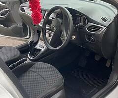 Opel Astra - Image 5/9