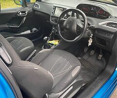 2013 Peugeot 208 - Image 5/10
