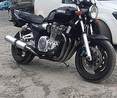 Yamaha xjr 1300 .2000 really nice bike