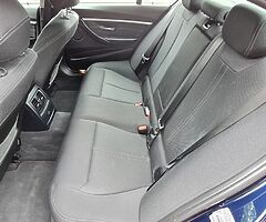 2018 BMW 3 Series - Image 9/10