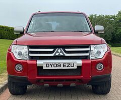 2009 Mitsubishi Shogun