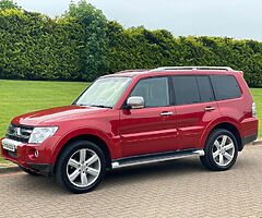 2009 Mitsubishi Shogun - Image 4/10