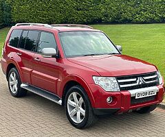 2009 Mitsubishi Shogun - Image 8/10