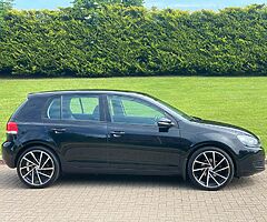 2011 Volkswagen Golf - Image 9/10