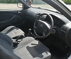 2000 Toyota Corolla - Image 9/10