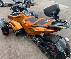 Bombardier Can-am Spyder RSS 2012