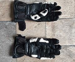 Kids leather gloves