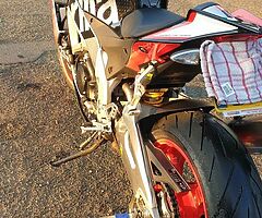 2016 Aprilia RSV4 - Image 7/9