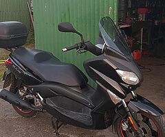 Yamaha x max