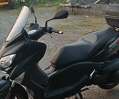 Yamaha x max