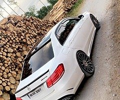 E220 AMG Line Night Edition - Image 10/10