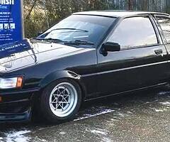 Huge Spec Toyota Corolla GT Coupe Twincam AE86