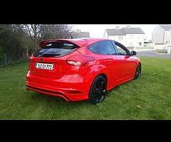 162 FORD FOCUS ST RED EDITION - Image 5/10
