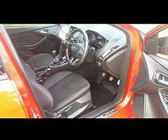 162 FORD FOCUS ST RED EDITION - Image 6/10
