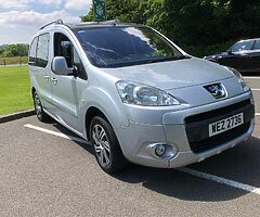 Must sell mint family car