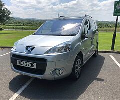 Must sell mint family car - Image 3/10