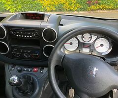 Must sell mint family car - Image 5/10