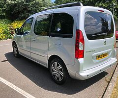 Must sell mint family car - Image 10/10