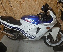 CBR 400