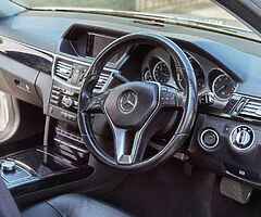 2013 Mercedes-Benz E-Class - Image 7/10