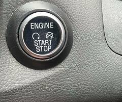 172 Ford Focus 1.5tdci st line nav - Image 9/10