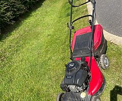 Mountfield 21 inch power drive lawnmower - Image 3/4